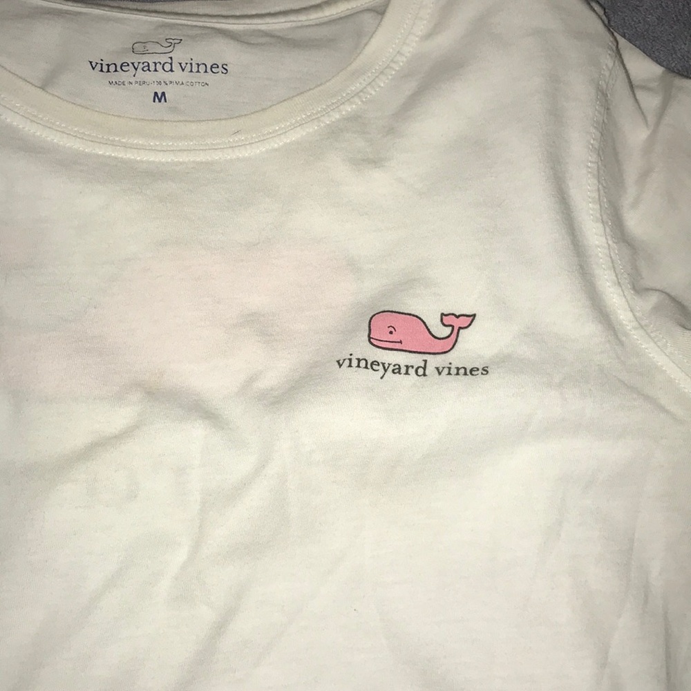 vineyard vines white T-shirt long sleeve